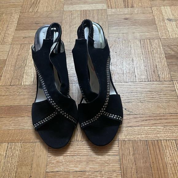 Fashion shoes - Picture 2 of 2